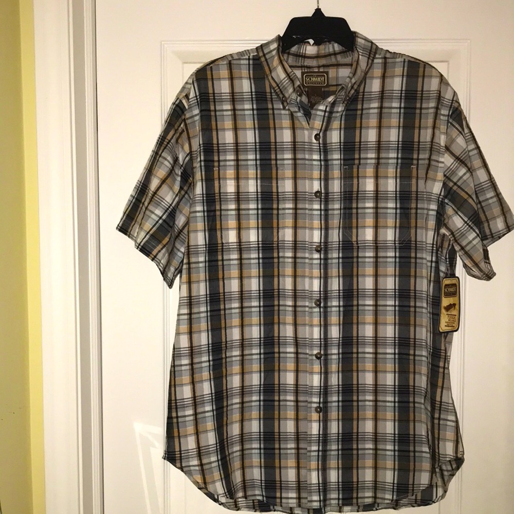 NWT Men’s Button-Up Shirt 👕